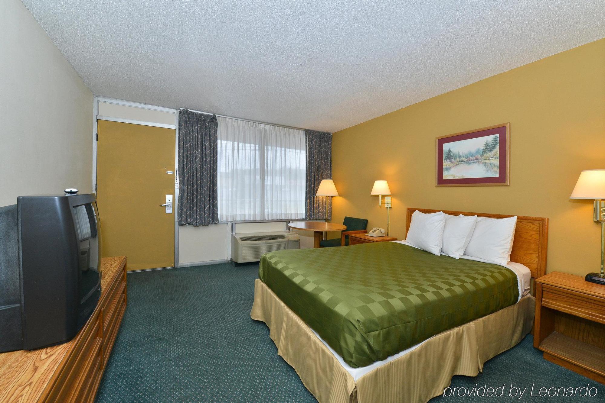 Red Roof Inn Marion, Va Extérieur photo