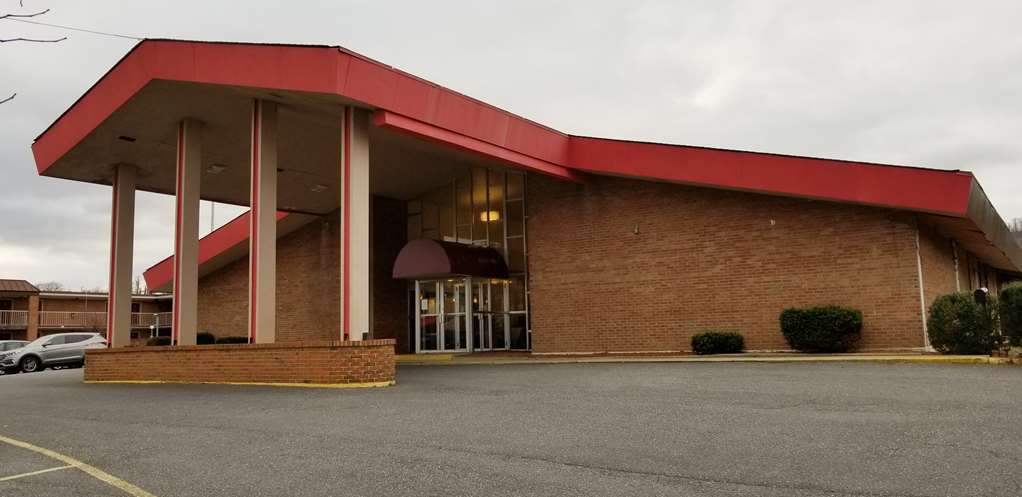 Red Roof Inn Marion, Va Extérieur photo